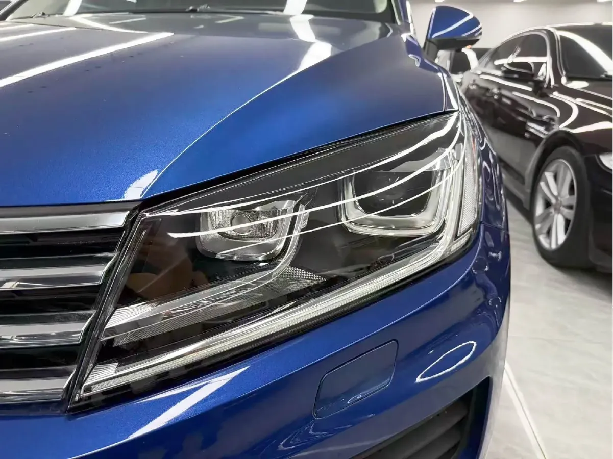 2017 Volkswagen Touareg 3.0T 320HP V6 8AT,autocango,china used car exporter,china ev exporter,chinese used car exporter,chinese used ev exporter