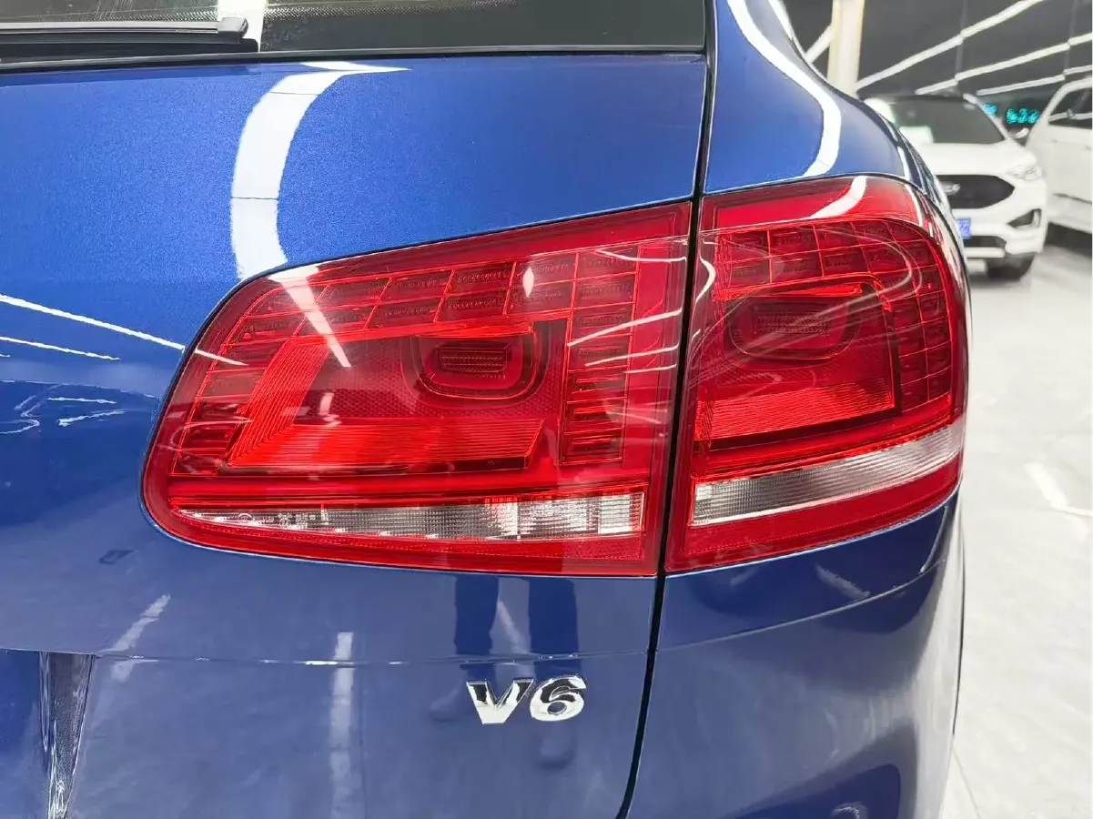 2017 Volkswagen Touareg 3.0T 320HP V6 8AT,autocango,china used car exporter,china ev exporter,chinese used car exporter,chinese used ev exporter