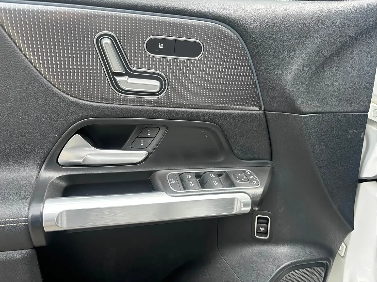 2023 Mercedes-Benz EQB Class BEV 73.5KWH,autocango,china used car exporter,china ev exporter,chinese used car exporter,chinese used ev exporter