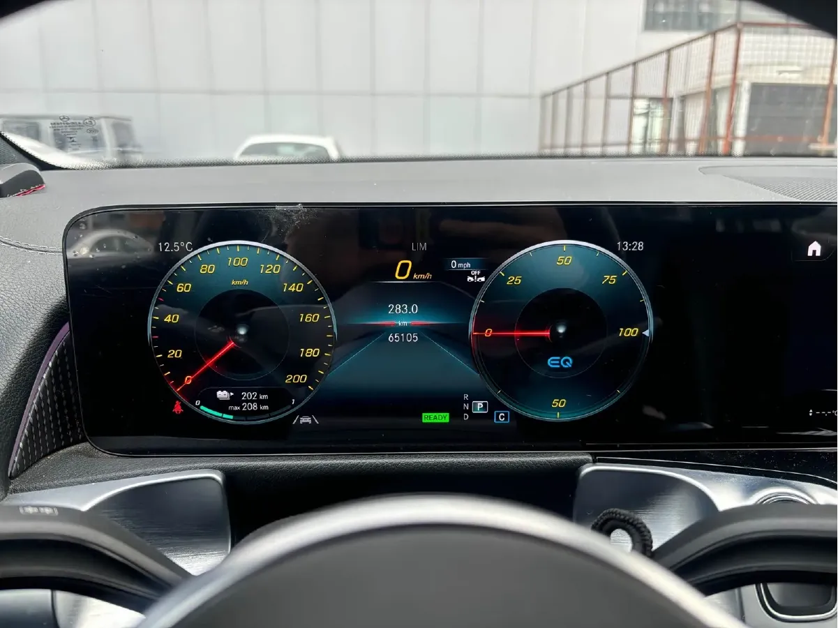 2023 Mercedes-Benz EQB Class BEV 73.5KWH,autocango,china used car exporter,china ev exporter,chinese used car exporter,chinese used ev exporter