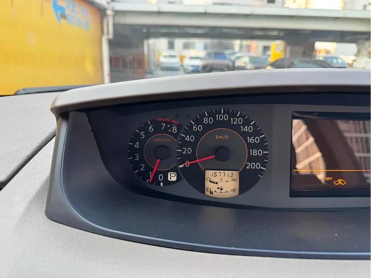 2006 Nissan Quest 3.5L 232HP V6 5AT,autocango,china used car exporter,china ev exporter,chinese used car exporter,chinese used ev exporter