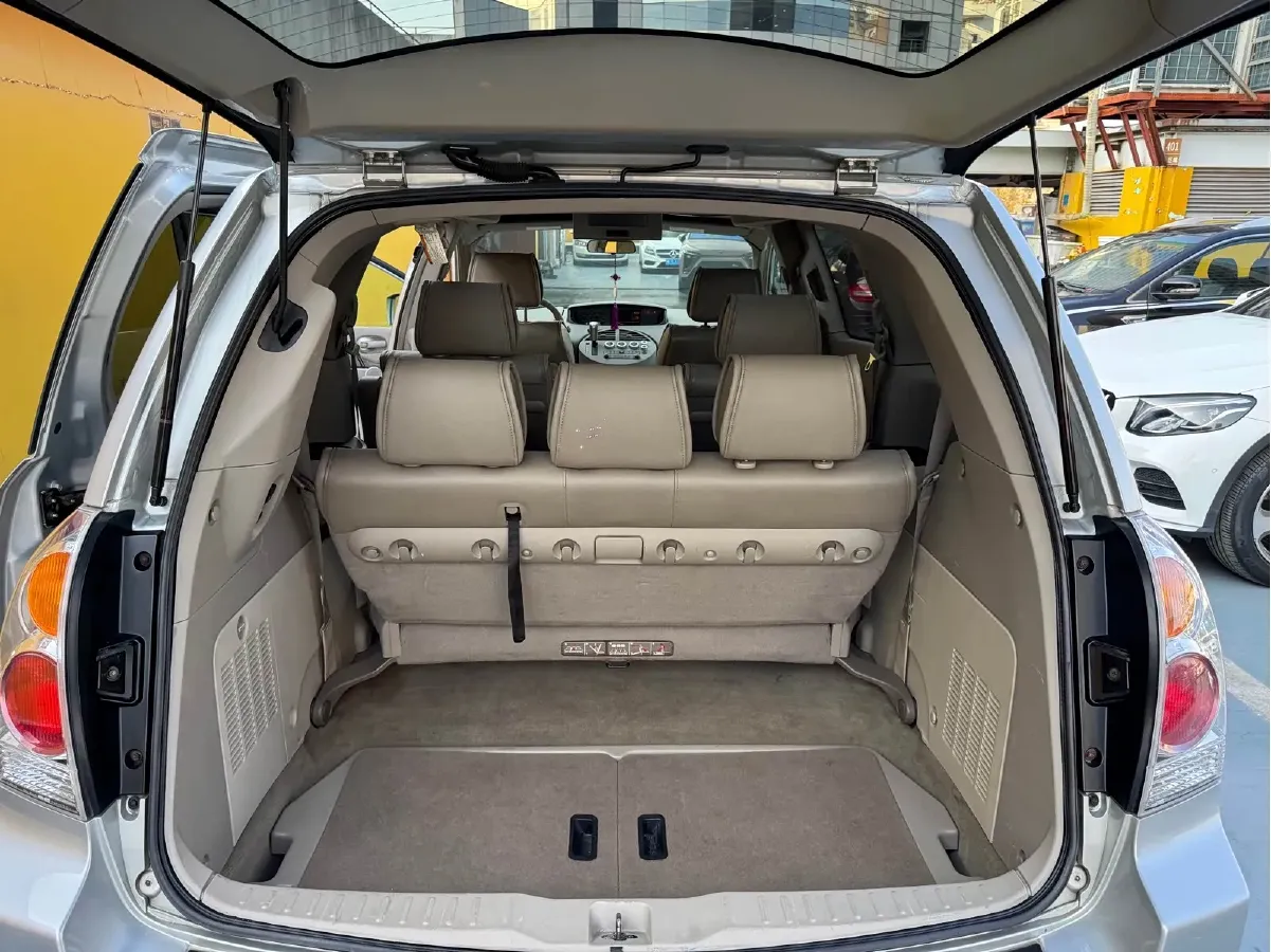 2006 Nissan Quest 3.5L 232HP V6 5AT,autocango,china used car exporter,china ev exporter,chinese used car exporter,chinese used ev exporter