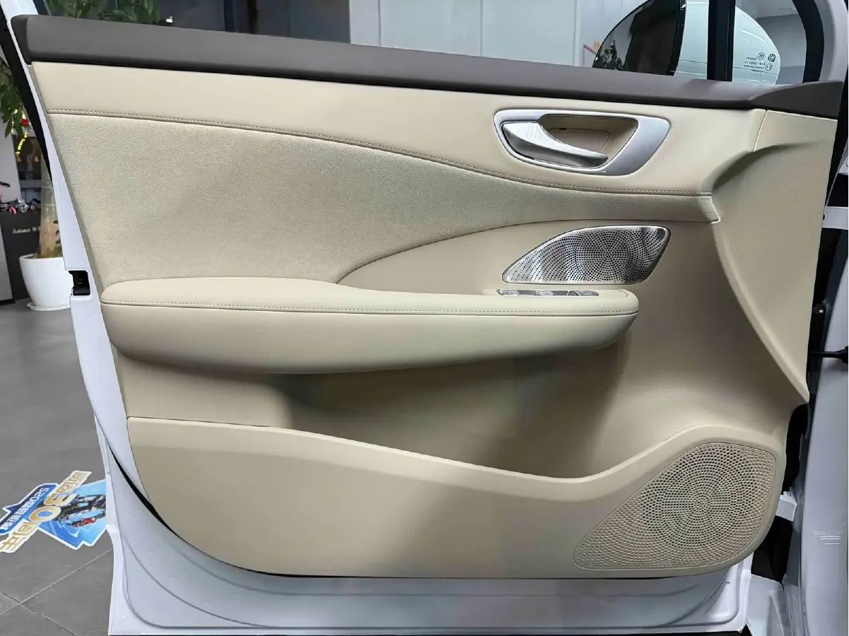 2025 ShangJie Shangjie H5 REEV 98HP REEV,autocango,china used car exporter,china ev exporter,chinese used car exporter,chinese used ev exporter