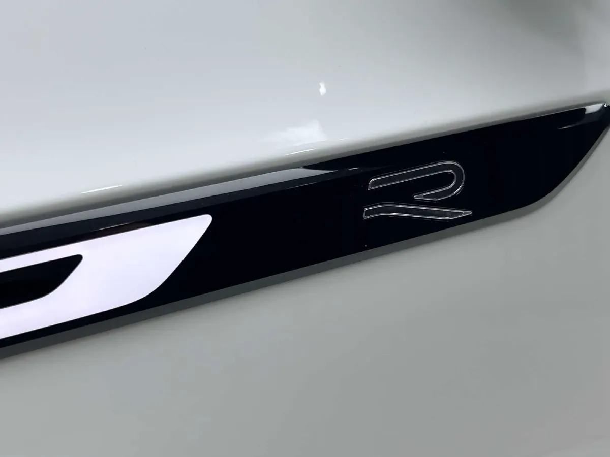 2024 Volkswagen CC 2.0T 220HP L4 7DCT,autocango,china used car exporter,china ev exporter,chinese used car exporter,chinese used ev exporter