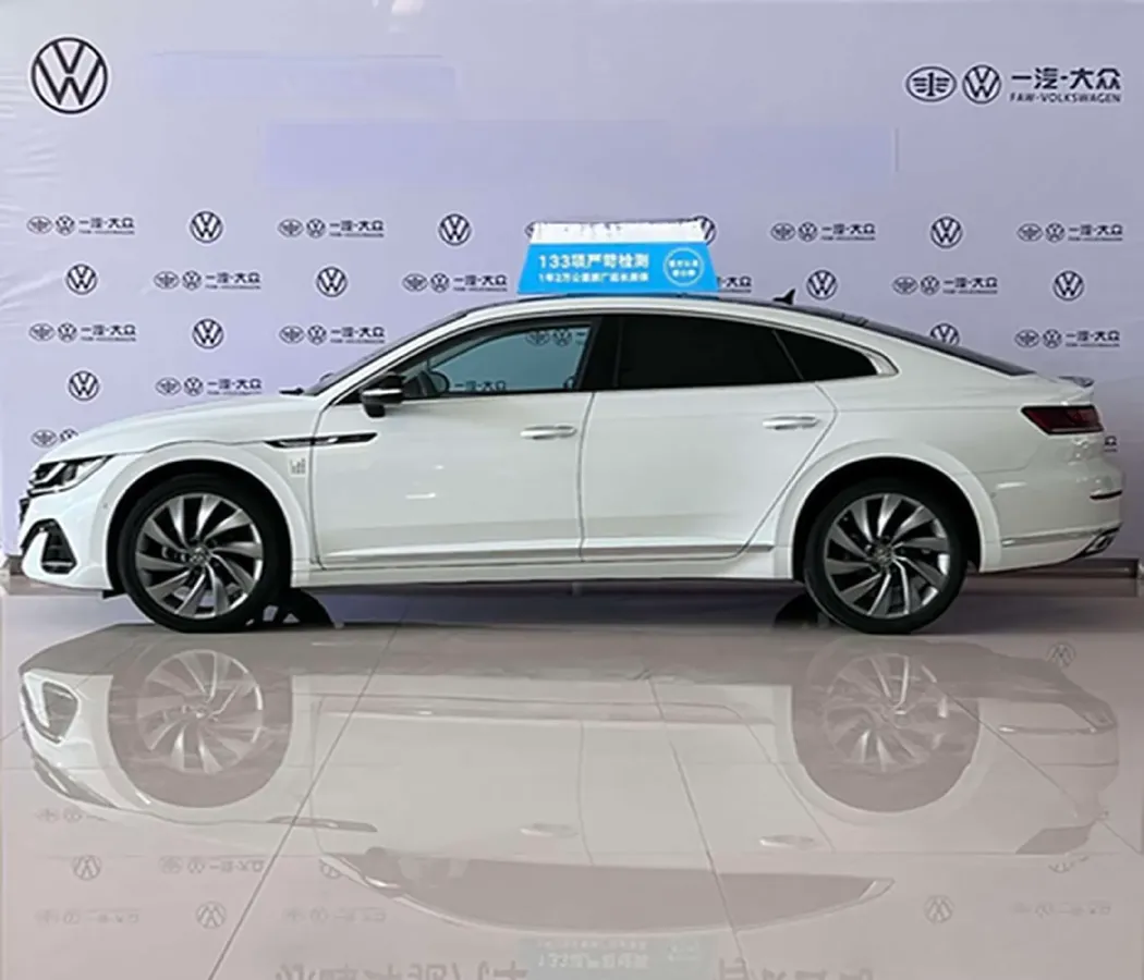 2024 Volkswagen CC 2.0T 220HP L4 7DCT,autocango,china used car exporter,china ev exporter,chinese used car exporter,chinese used ev exporter