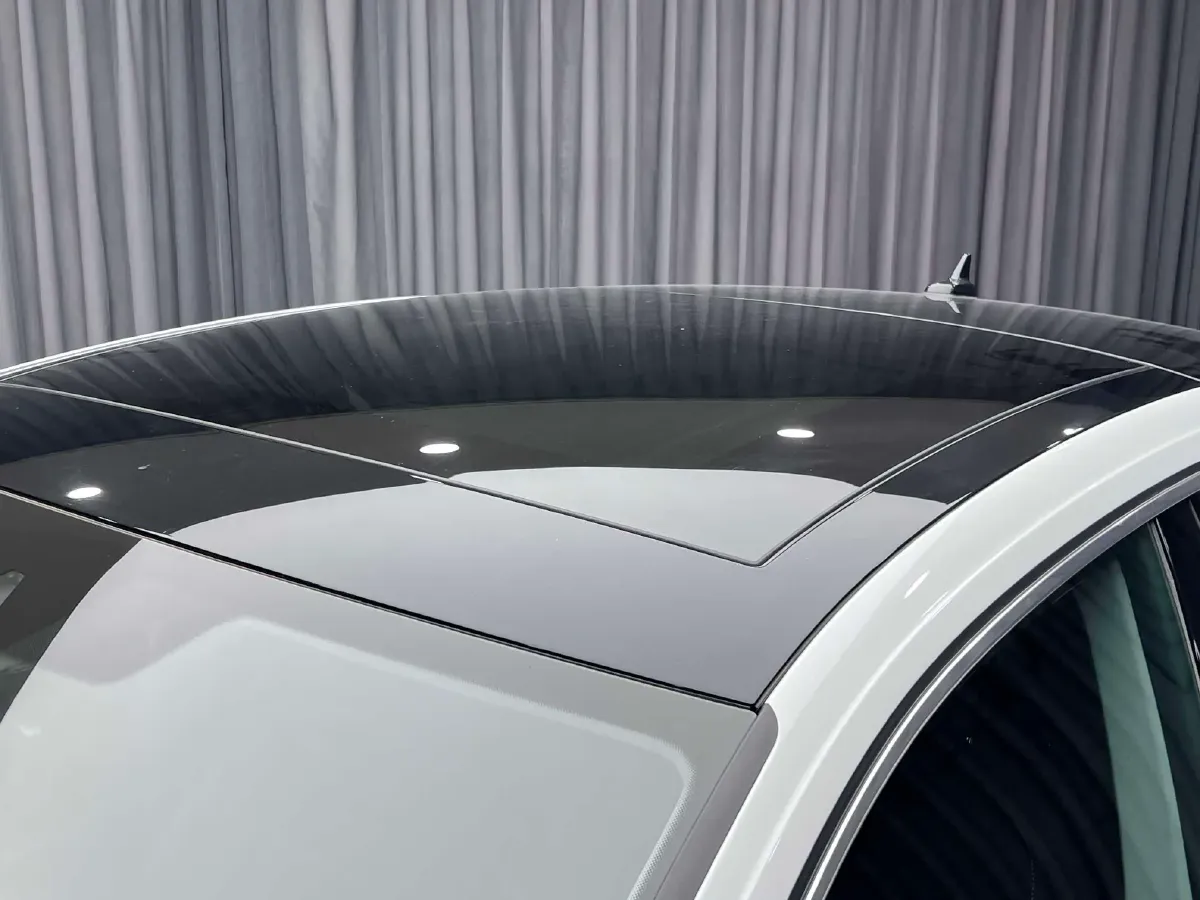 2024 Volkswagen CC 2.0T 220HP L4 7DCT,autocango,china used car exporter,china ev exporter,chinese used car exporter,chinese used ev exporter