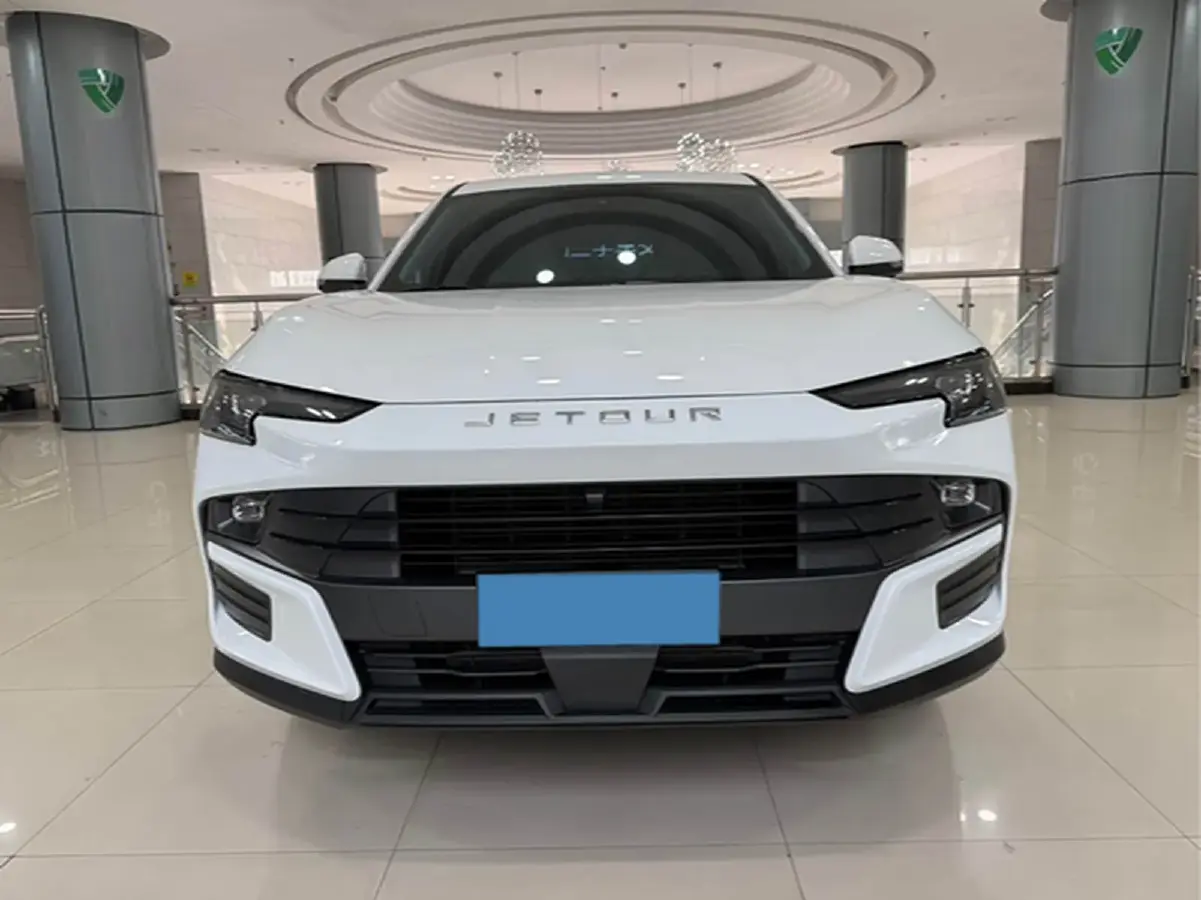 2025 Jetour DASHING 1.5T 156HP L4 6DCT