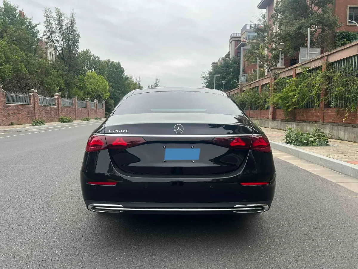 2024 Mercedes-Benz E Class 2.0T 204HP L4 9AT,autocango,china used car exporter,china ev exporter,chinese used car exporter,chinese used ev exporter