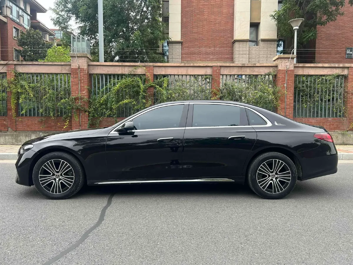 2024 Mercedes-Benz E Class 2.0T 204HP L4 9AT,autocango,china used car exporter,china ev exporter,chinese used car exporter,chinese used ev exporter