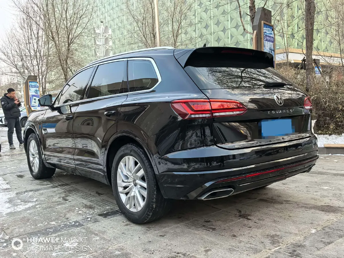2021 Volkswagen Touareg 2.0T 245HP L4 8AT,autocango,china used car exporter,china ev exporter,chinese used car exporter,chinese used ev exporter
