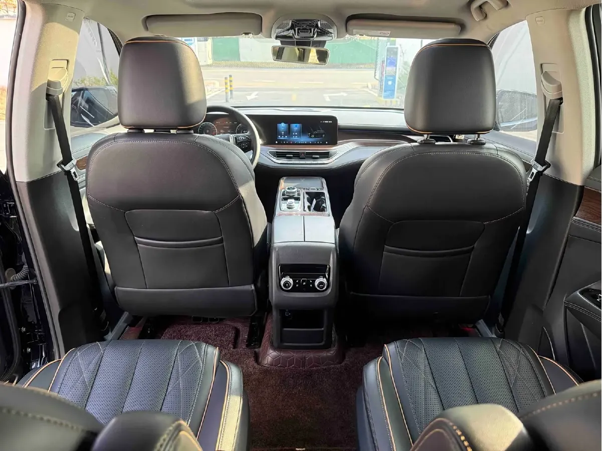 2021 Ford Equator 2.0T 224HP L4 6DCT,autocango,china used car exporter,china ev exporter,chinese used car exporter,chinese used ev exporter