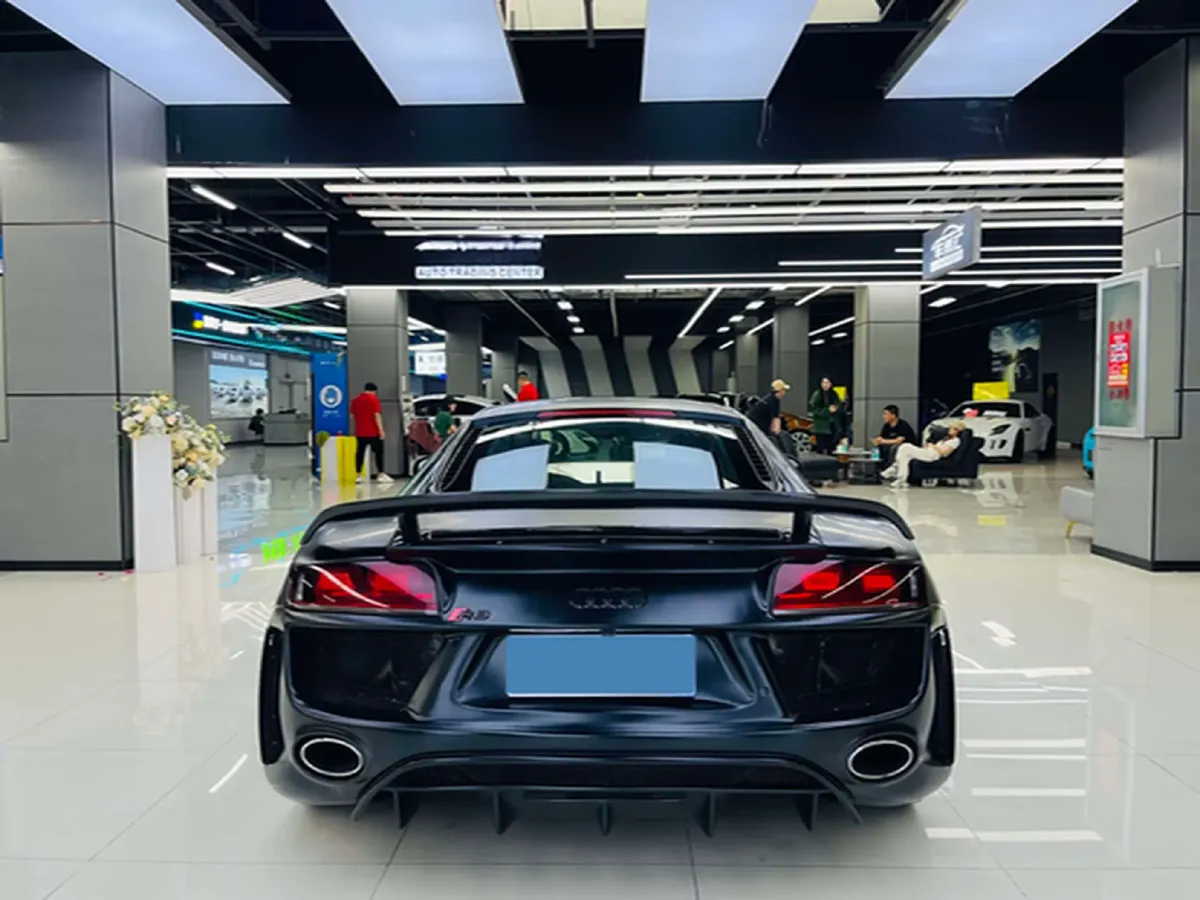 2012 Audi R8 5.2L 525HP V10 6AMT,autocango,china used car exporter,china ev exporter,chinese used car exporter,chinese used ev exporter