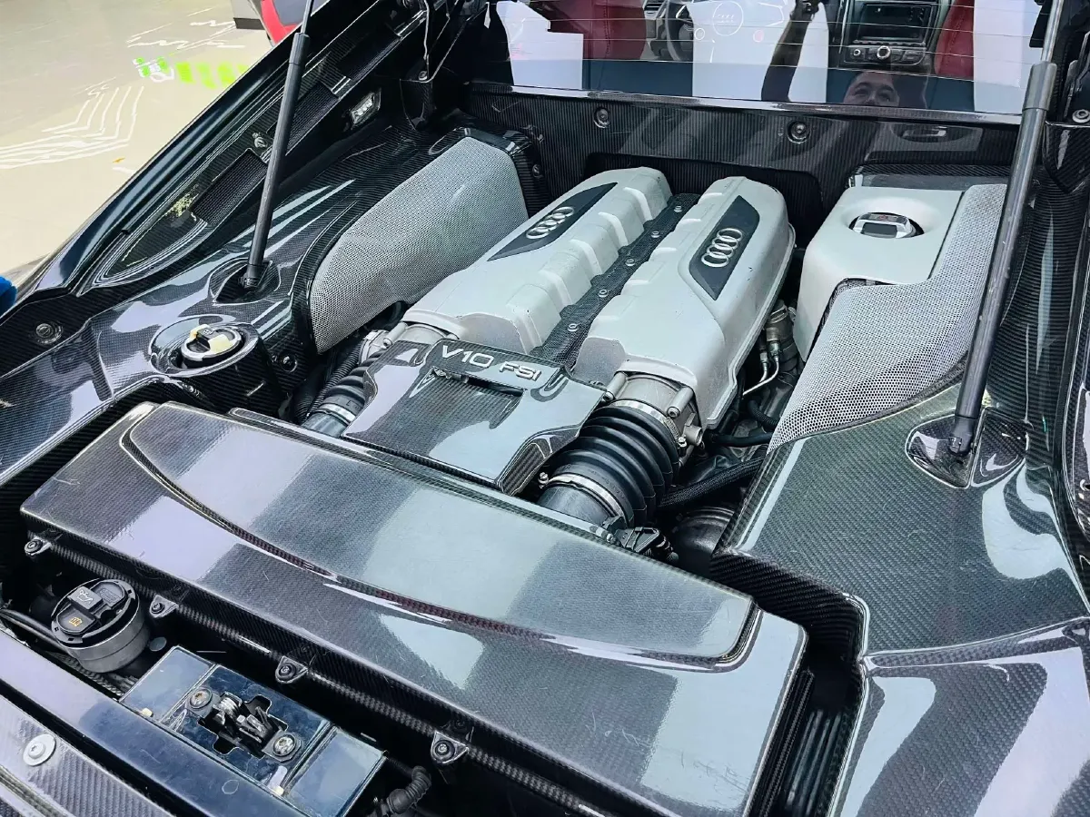 2012 Audi R8 5.2L 525HP V10 6AMT,autocango,china used car exporter,china ev exporter,chinese used car exporter,chinese used ev exporter