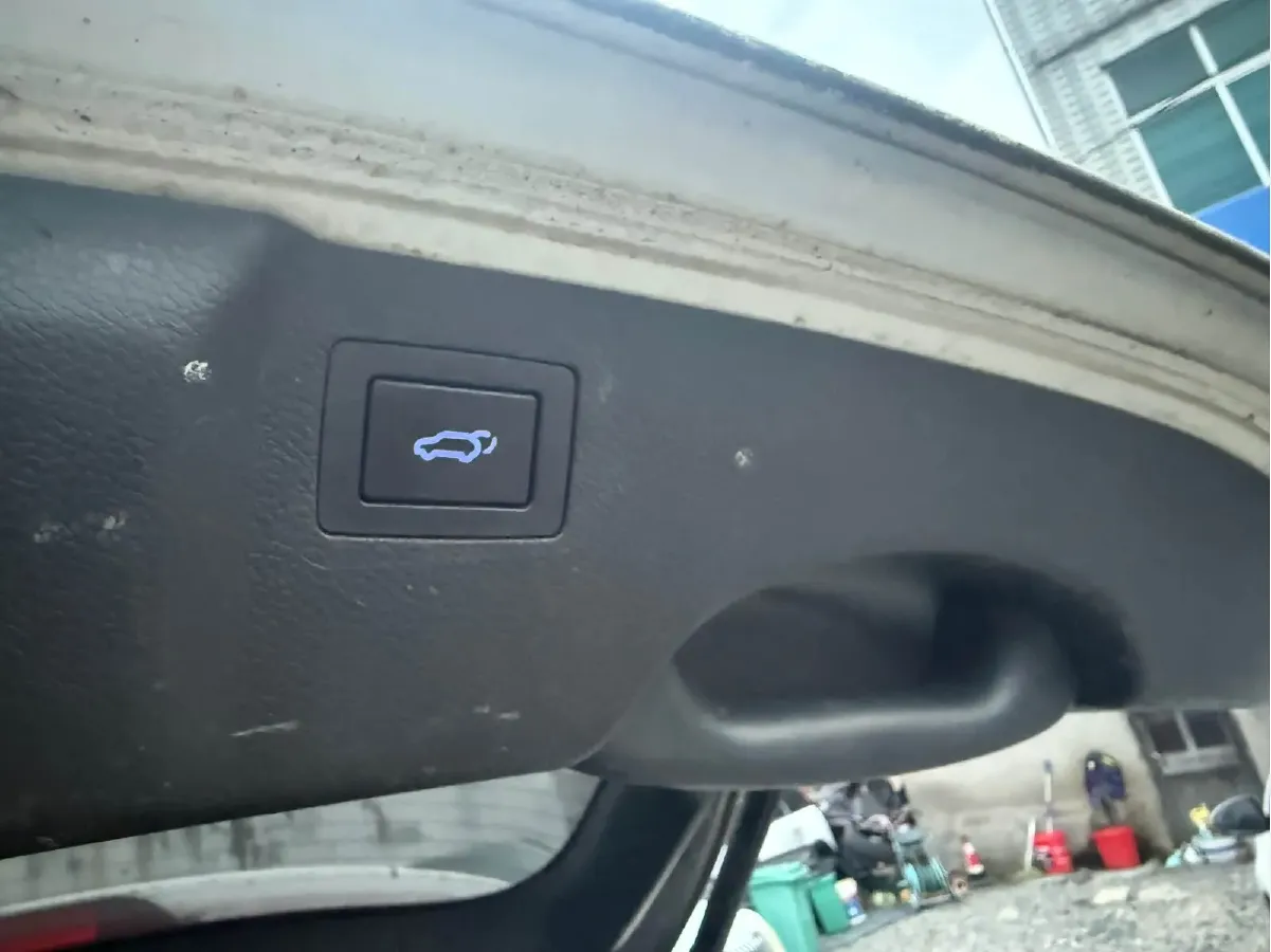 2013 Hyundai Grand SantaFe 3.0L 264HP V6 6AT,autocango,china used car exporter,china ev exporter,chinese used car exporter,chinese used ev exporter