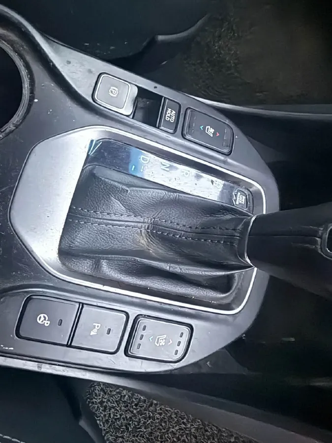 2013 Hyundai Grand SantaFe 3.0L 264HP V6 6AT,autocango,china used car exporter,china ev exporter,chinese used car exporter,chinese used ev exporter