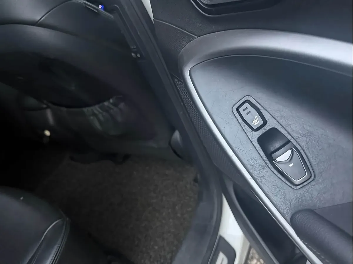 2013 Hyundai Grand SantaFe 3.0L 264HP V6 6AT,autocango,china used car exporter,china ev exporter,chinese used car exporter,chinese used ev exporter