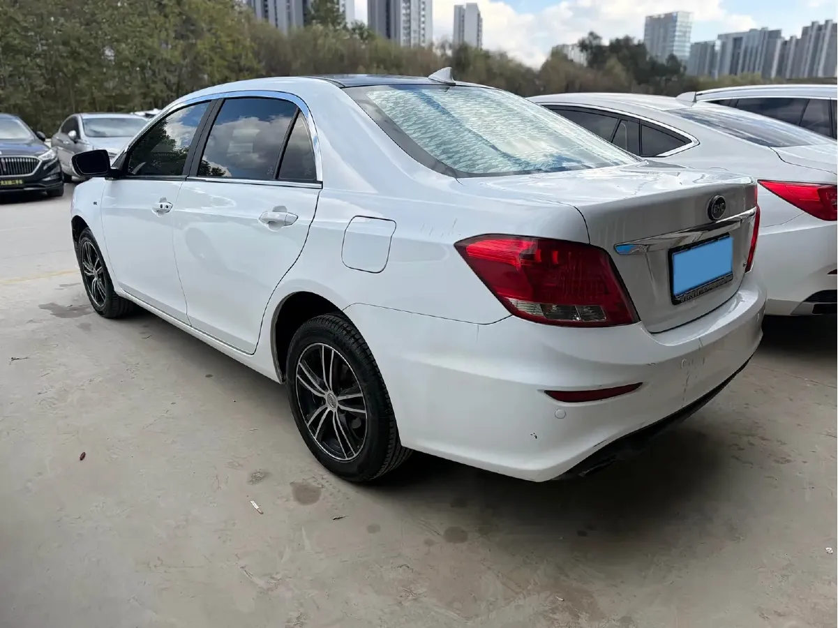 2015 BYD SuRui 1.5L 109HP L4 5MT,autocango,china used car exporter,china ev exporter,chinese used car exporter,chinese used ev exporter
