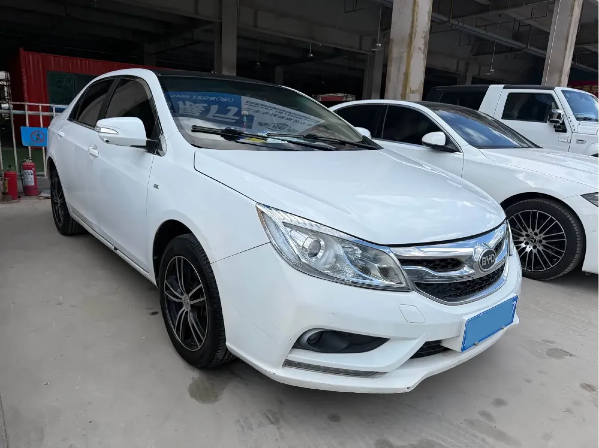 2015 BYD SuRui 1.5L 109HP L4 5MT,autocango,china used car exporter,china ev exporter,chinese used car exporter,chinese used ev exporter