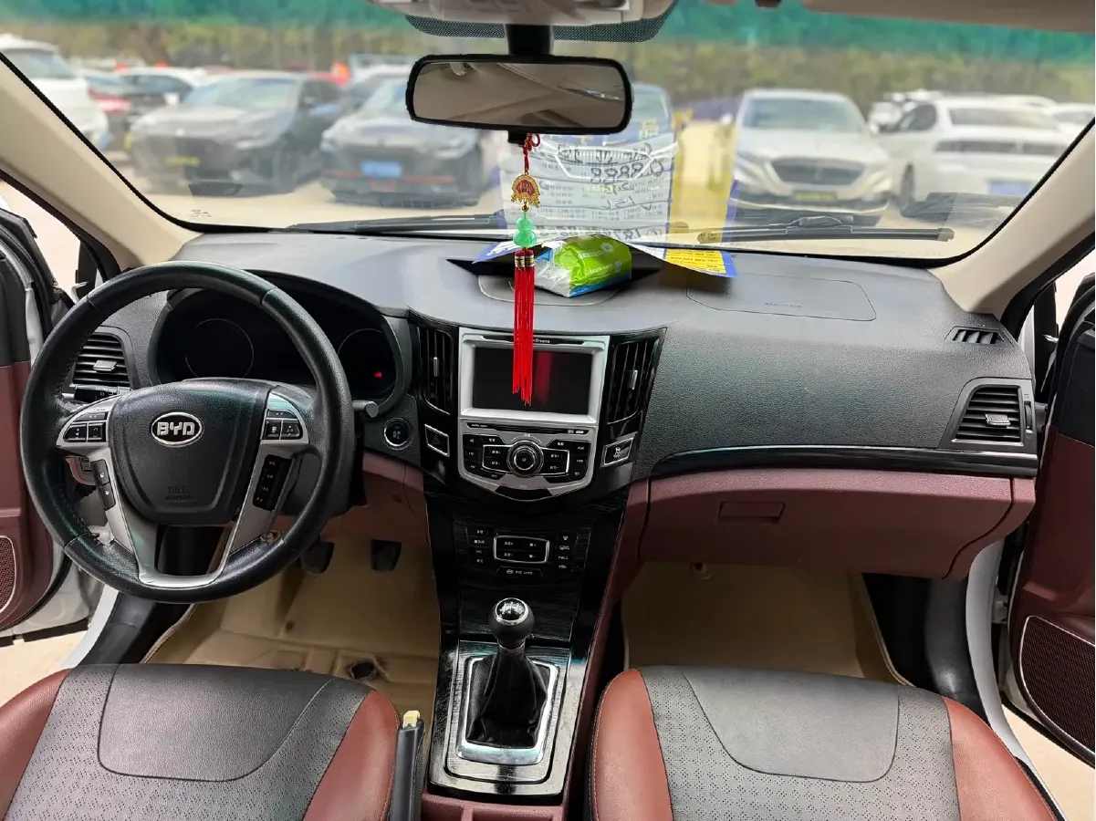 2015 BYD SuRui 1.5L 109HP L4 5MT,autocango,china used car exporter,china ev exporter,chinese used car exporter,chinese used ev exporter