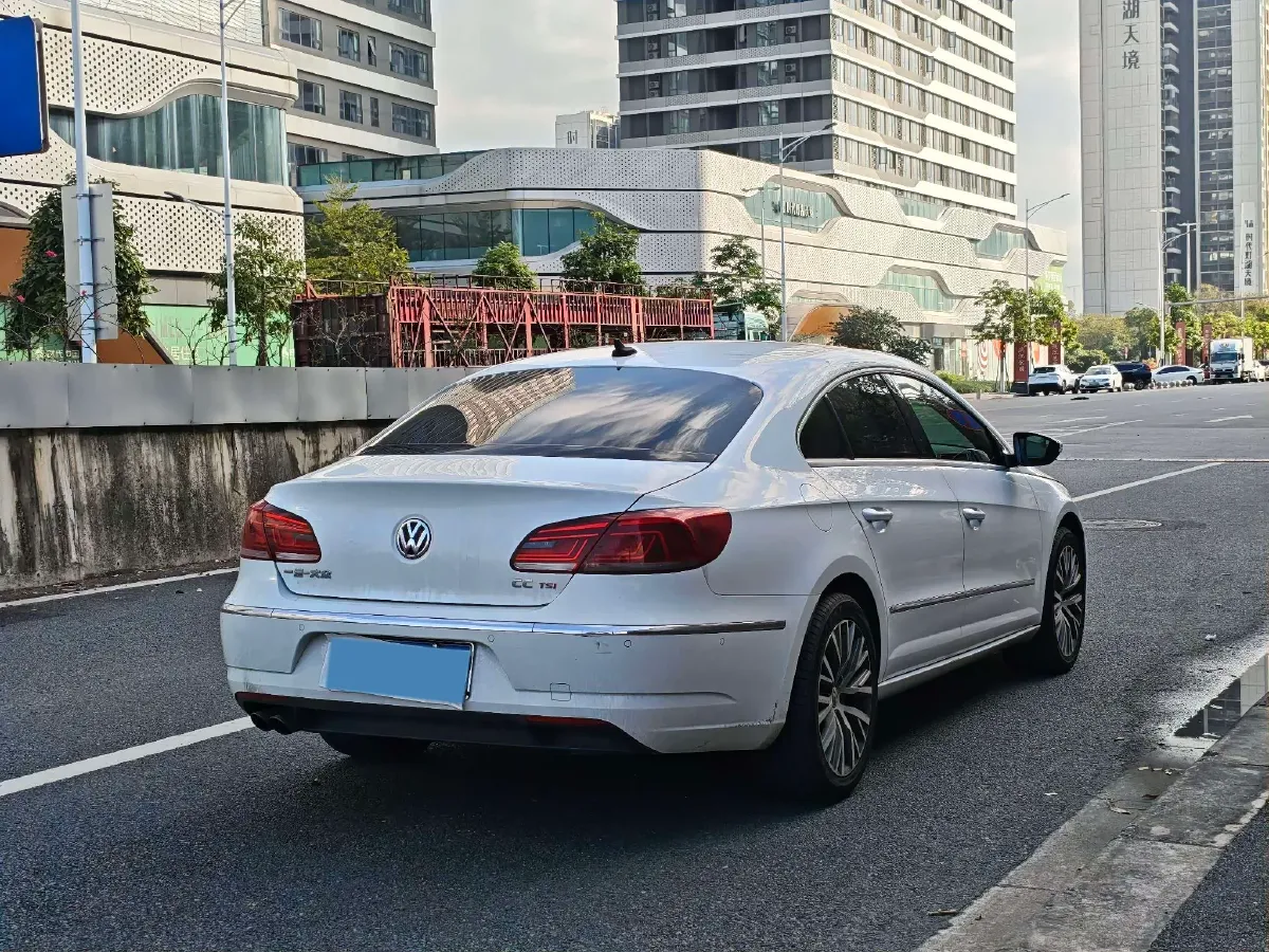 2015 Volkswagen CC 2.0T 200HP L4 6DCT,autocango,china used car exporter,china ev exporter,chinese used car exporter,chinese used ev exporter