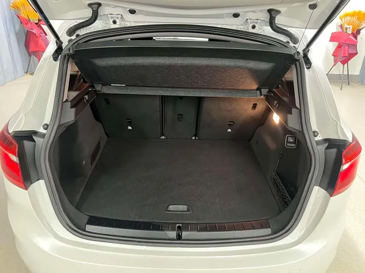 2016 BMW 2 Series Wagon 1.5T 136HP L3 6AT,autocango,china used car exporter,china ev exporter,chinese used car exporter,chinese used ev exporter