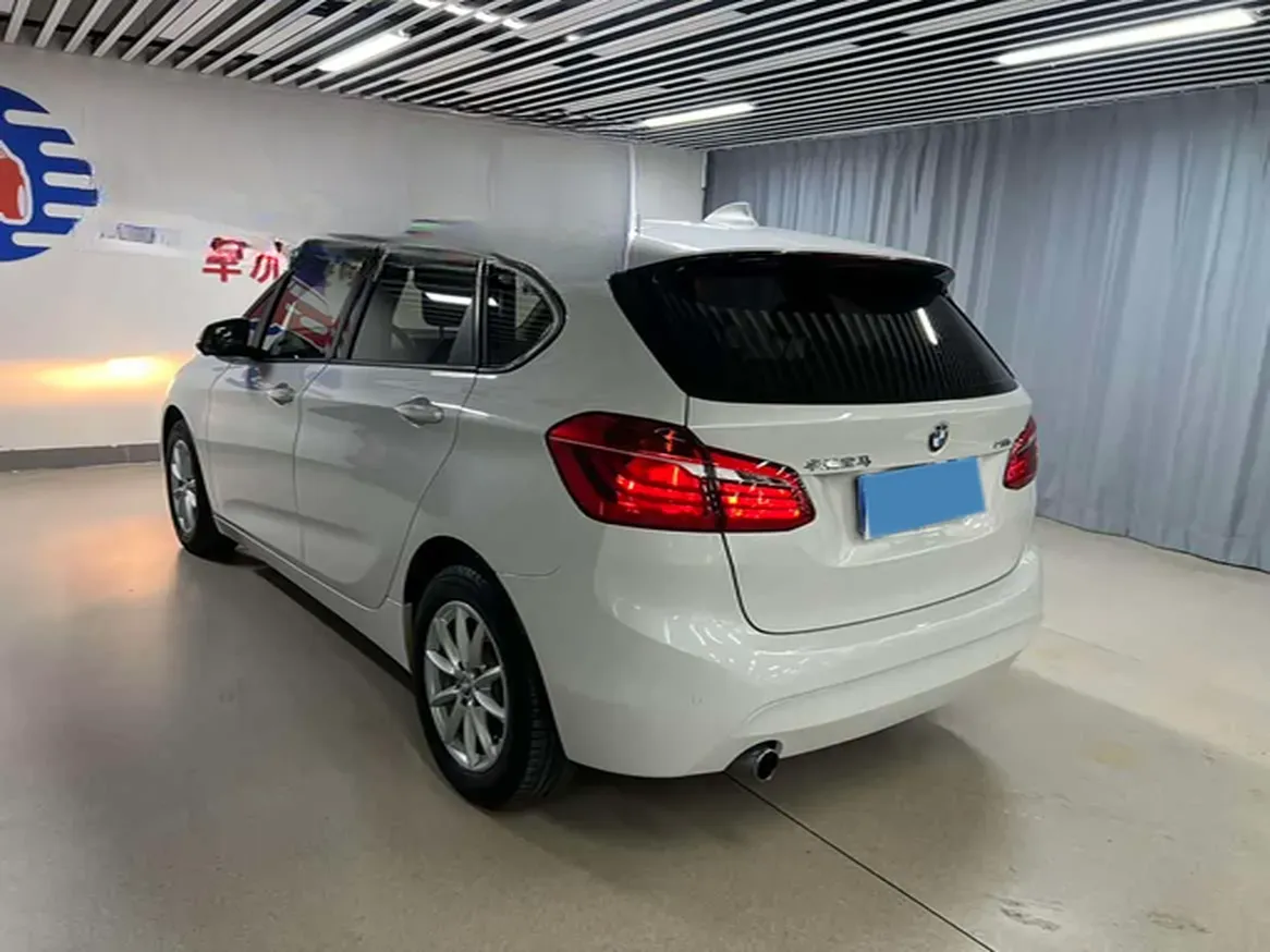 2016 BMW 2 Series Wagon 1.5T 136HP L3 6AT,autocango,china used car exporter,china ev exporter,chinese used car exporter,chinese used ev exporter