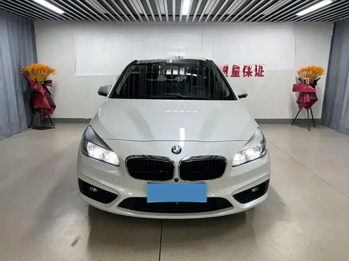 2016 BMW 2 Series Wagon 1.5T 136HP L3 6AT,autocango,china used car exporter,china ev exporter,chinese used car exporter,chinese used ev exporter