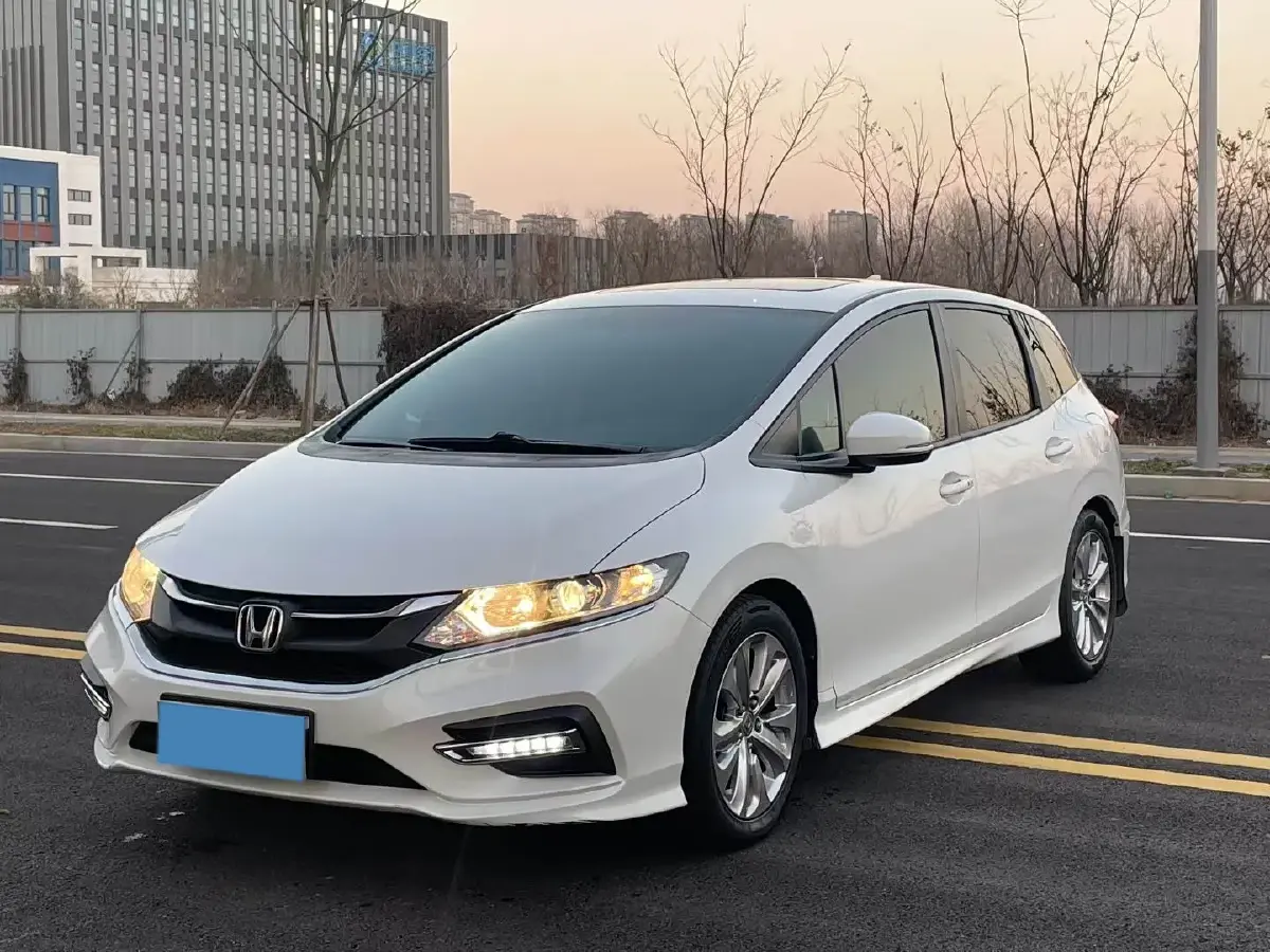 2017 Honda Jade 1.8L 141HP L4 5AT