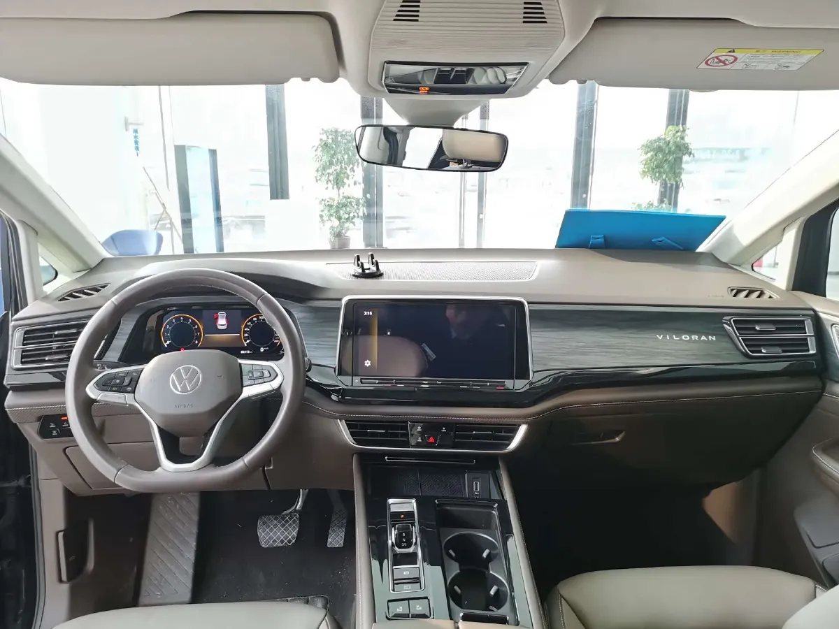 2024 Volkswagen Viloran 2.0T 186HP L4 7DCT,autocango,china used car exporter,china ev exporter,chinese used car exporter,chinese used ev exporter