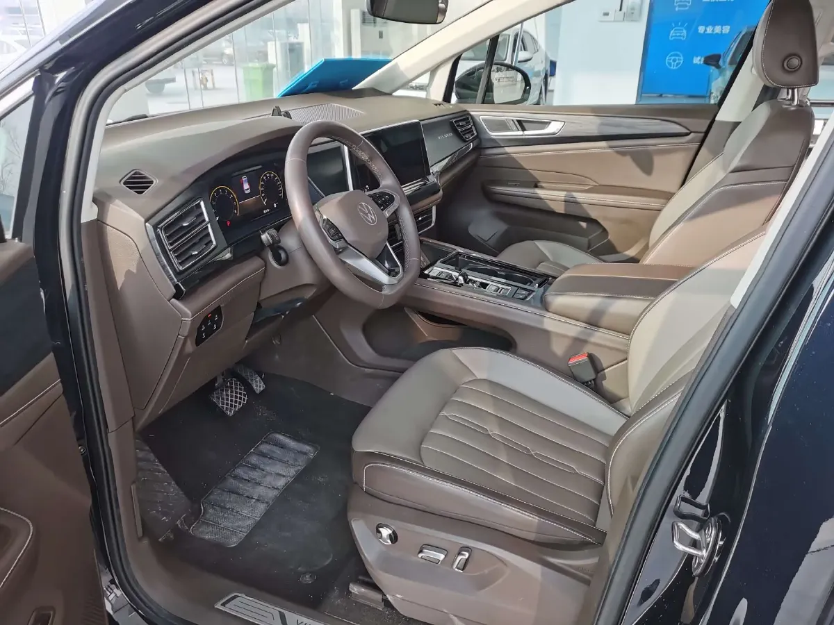 2024 Volkswagen Viloran 2.0T 186HP L4 7DCT,autocango,china used car exporter,china ev exporter,chinese used car exporter,chinese used ev exporter