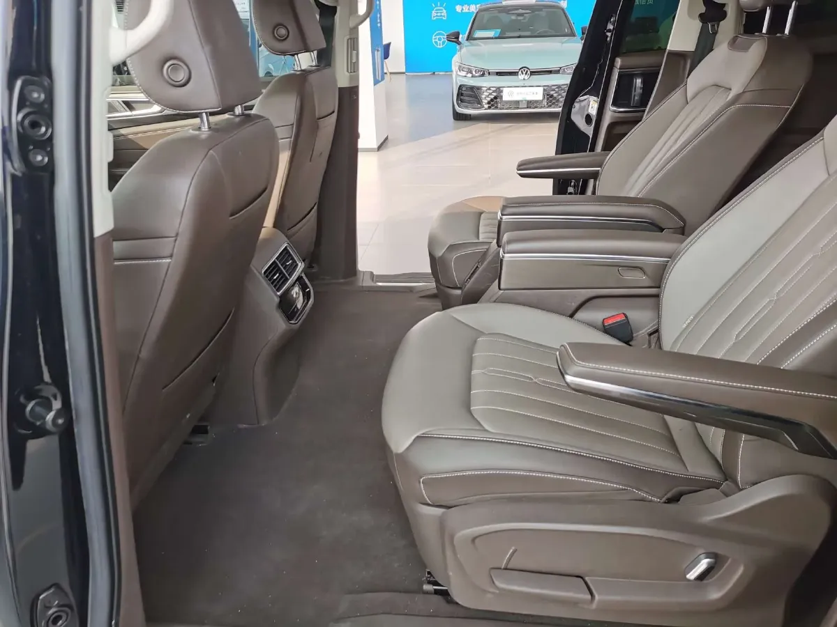 2024 Volkswagen Viloran 2.0T 186HP L4 7DCT,autocango,china used car exporter,china ev exporter,chinese used car exporter,chinese used ev exporter