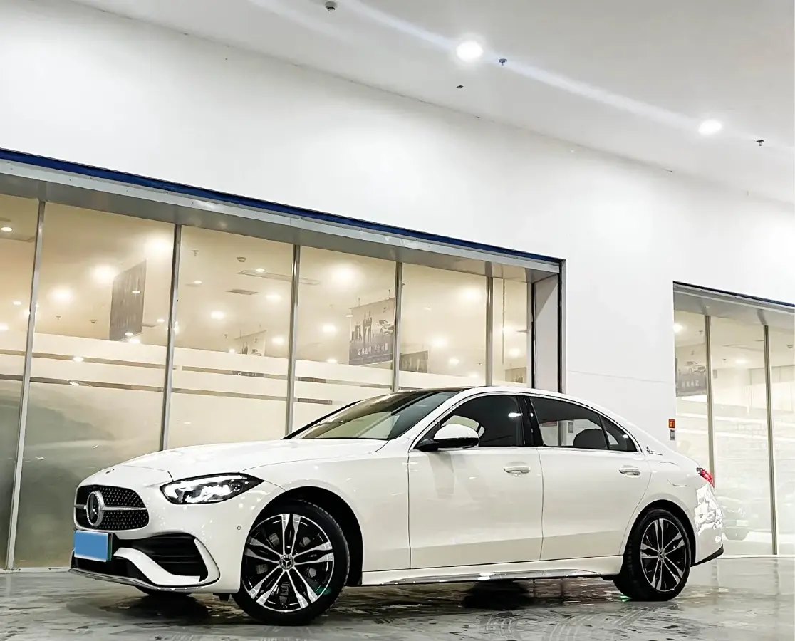 2025 Mercedes-Benz C Class 2.0T 204HP L4 9AT PHEV 25.4KWH