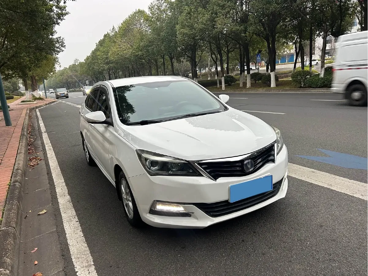 2016 ChangAn Alsvin V7 1.6L 124HP L4 4AT,autocango,china used car exporter,china ev exporter,chinese used car exporter,chinese used ev exporter