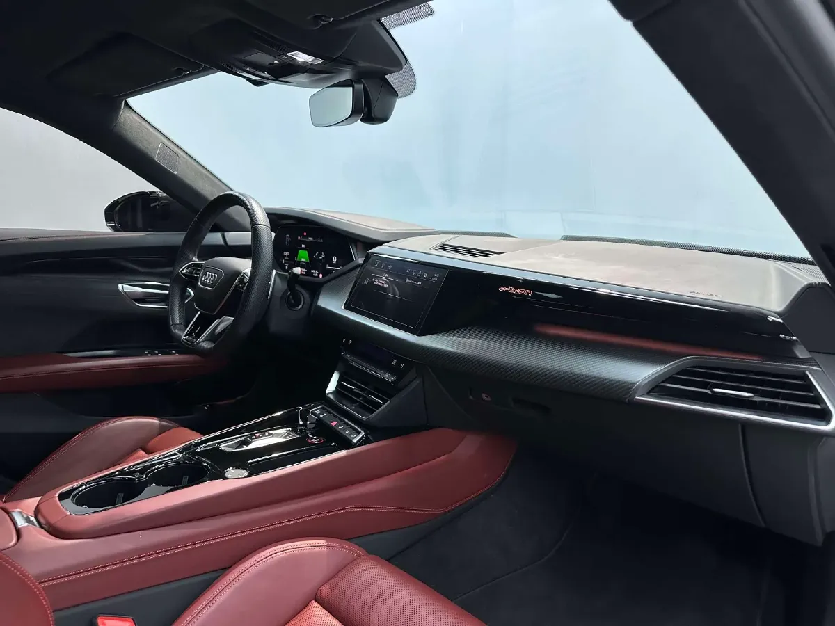 2023 Audi RS e-tron GT 2AT BEV 93.4KWH,autocango,china used car exporter,china ev exporter,chinese used car exporter,chinese used ev exporter
