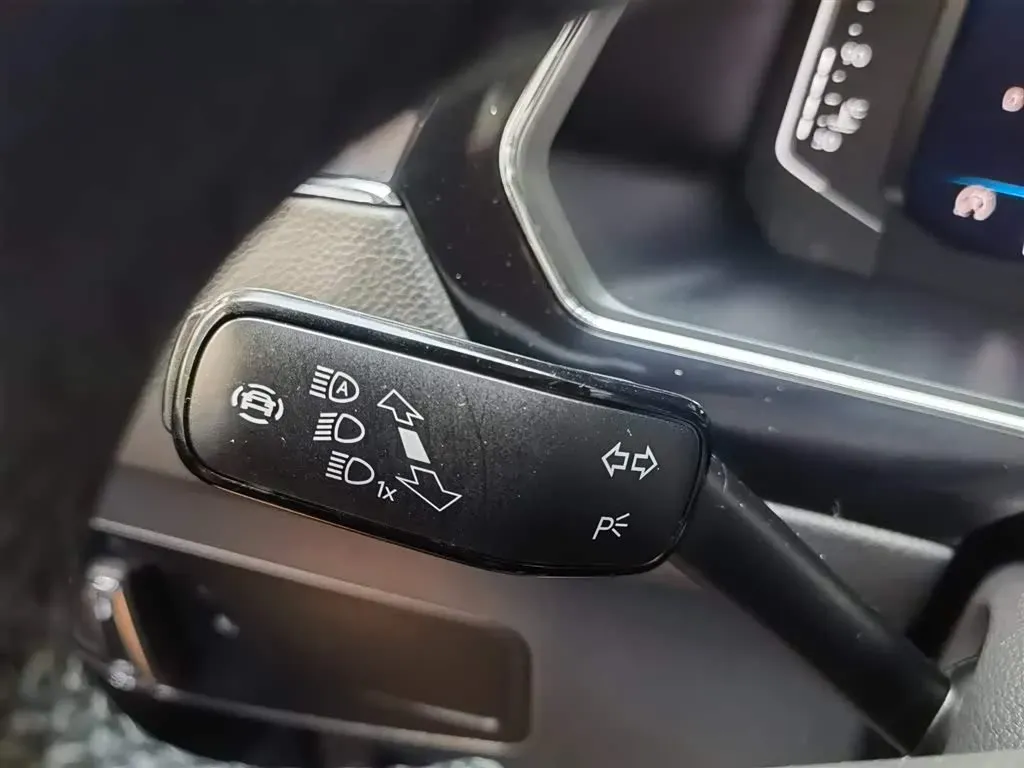 2021 Volkswagen Tiguan X 2.0T 186HP L4 7DCT,autocango,china used car exporter,china ev exporter,chinese used car exporter,chinese used ev exporter