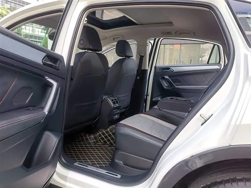 2021 Volkswagen Tiguan X 2.0T 186HP L4 7DCT,autocango,china used car exporter,china ev exporter,chinese used car exporter,chinese used ev exporter