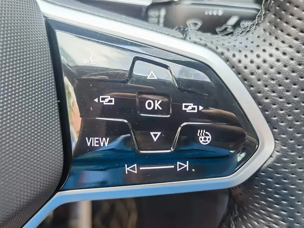 2021 Volkswagen Tiguan X 2.0T 186HP L4 7DCT,autocango,china used car exporter,china ev exporter,chinese used car exporter,chinese used ev exporter