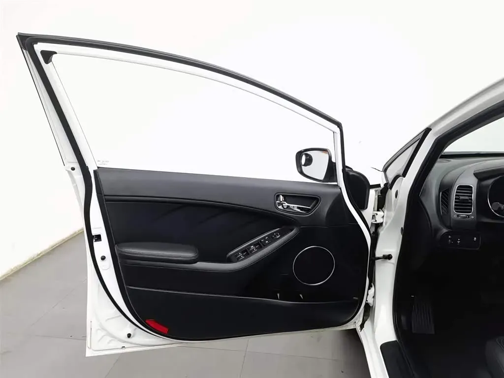 2014 Kia K3S 1.6L 128HP L4 6AT,autocango,china used car exporter,china ev exporter,chinese used car exporter,chinese used ev exporter