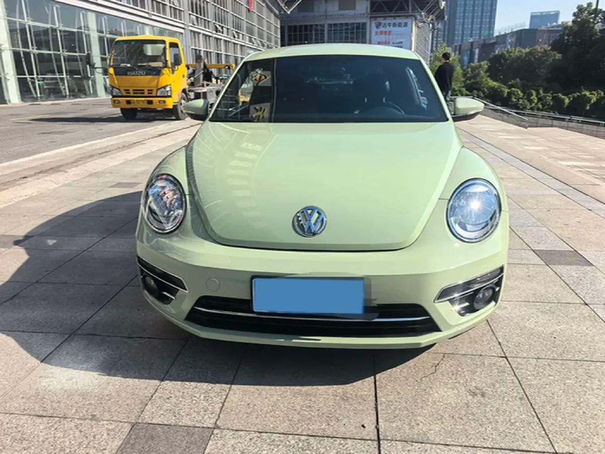 2017 Volkswagen Beetle 1.2T 105HP L4 7DCT,autocango,china used car exporter,china ev exporter,chinese used car exporter,chinese used ev exporter