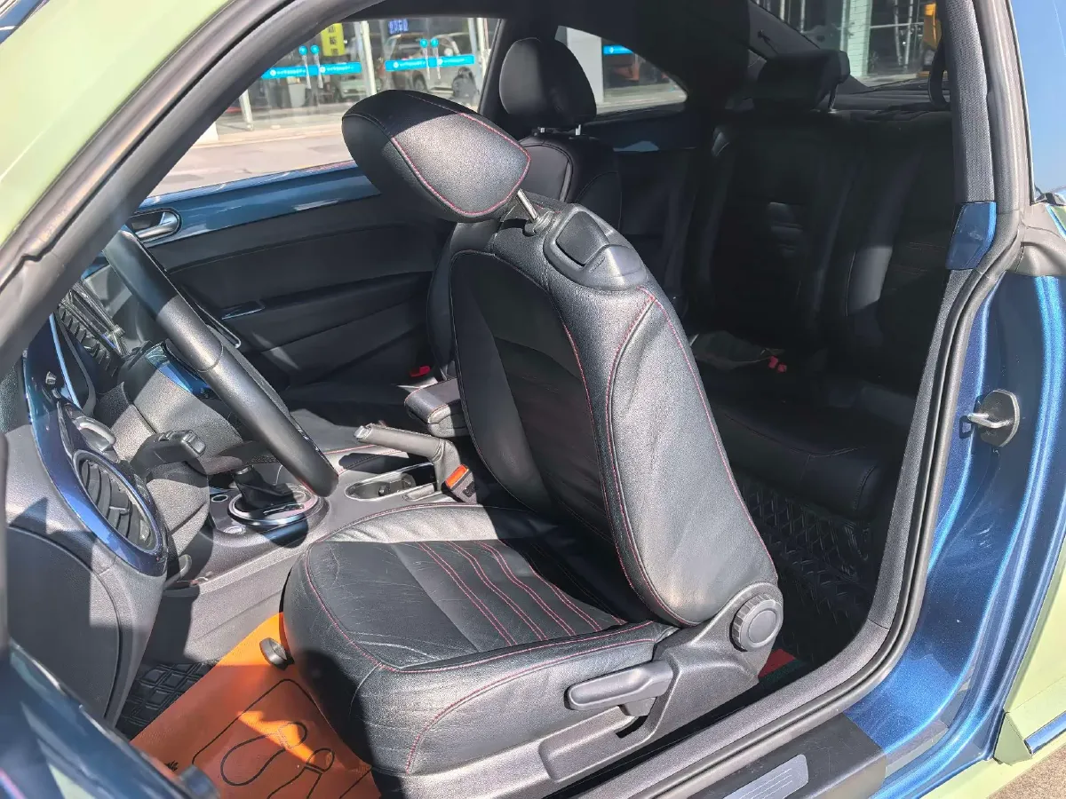 2017 Volkswagen Beetle 1.2T 105HP L4 7DCT,autocango,china used car exporter,china ev exporter,chinese used car exporter,chinese used ev exporter