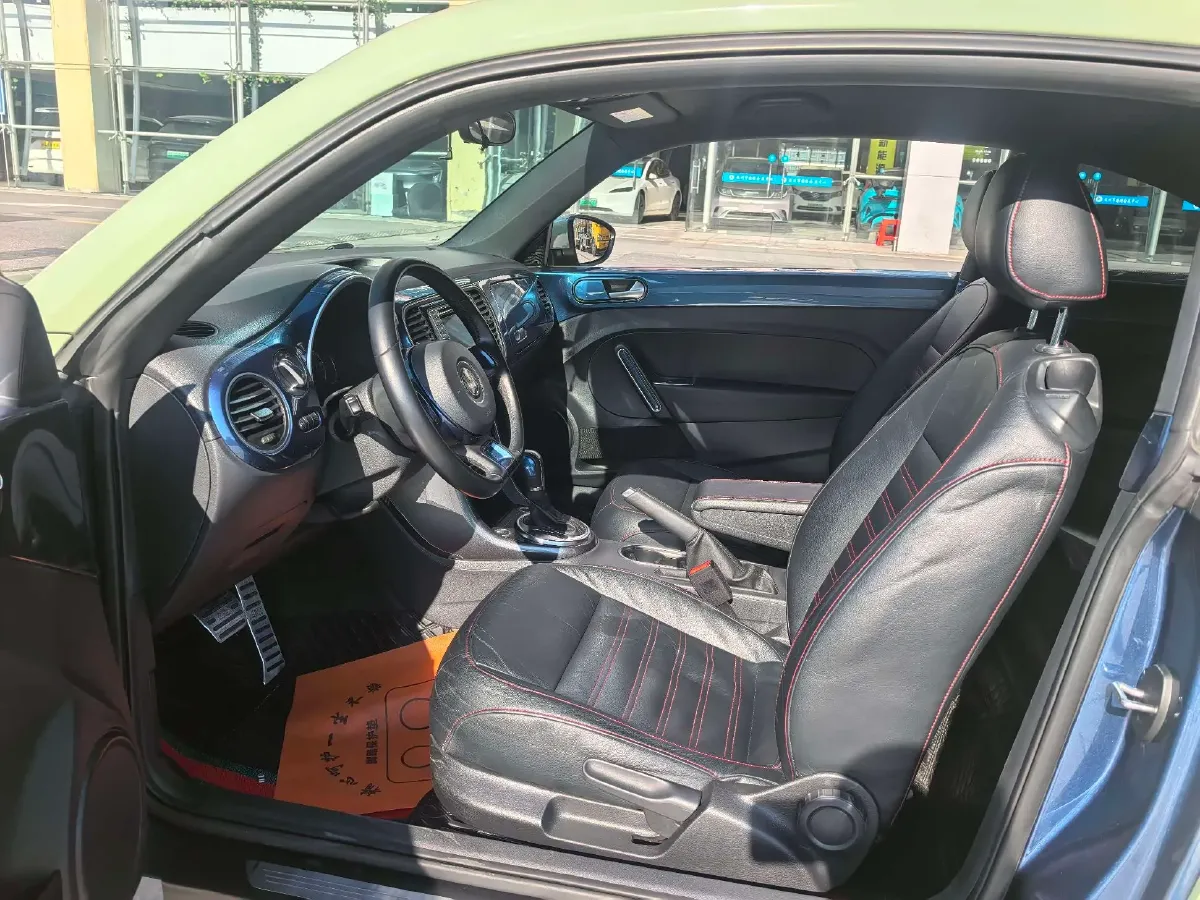 2017 Volkswagen Beetle 1.2T 105HP L4 7DCT,autocango,china used car exporter,china ev exporter,chinese used car exporter,chinese used ev exporter