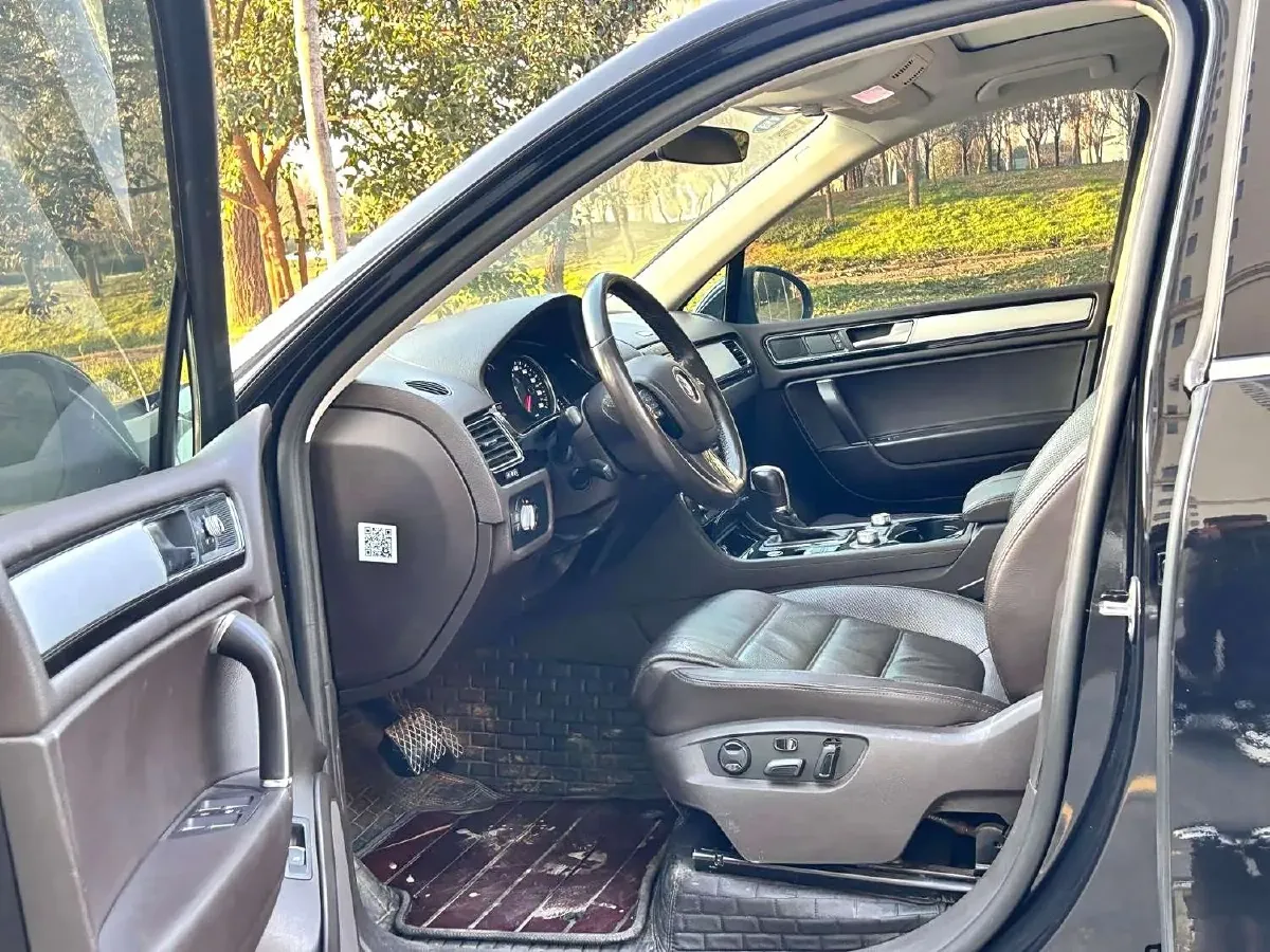 2017 Volkswagen Touareg 3.0T 320HP V6 8AT,autocango,china used car exporter,china ev exporter,chinese used car exporter,chinese used ev exporter