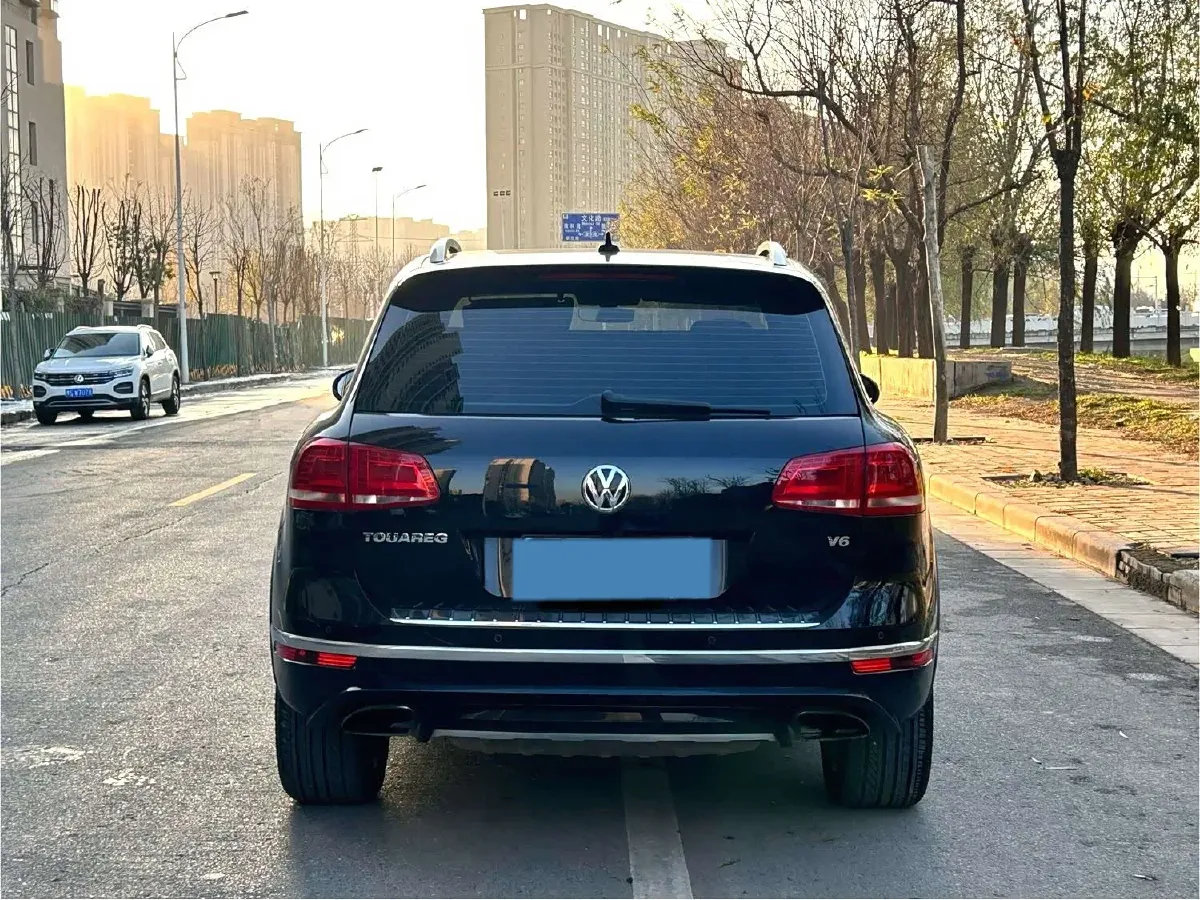 2017 Volkswagen Touareg 3.0T 320HP V6 8AT,autocango,china used car exporter,china ev exporter,chinese used car exporter,chinese used ev exporter