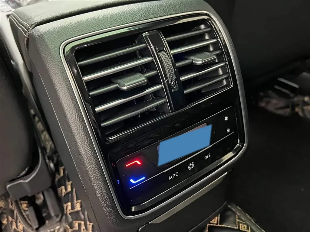 2021 Volkswagen CC 2.0T 220HP L4 7DCT,autocango,china used car exporter,china ev exporter,chinese used car exporter,chinese used ev exporter