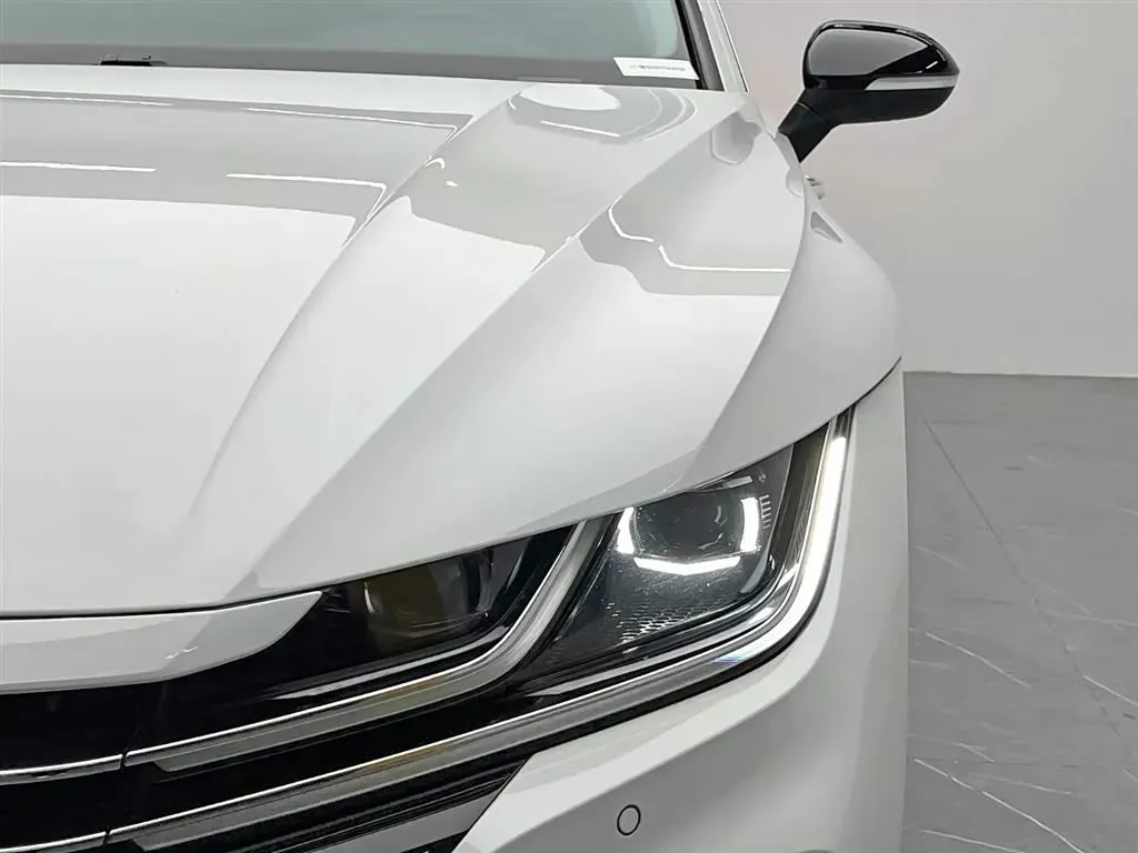 2021 Volkswagen CC 2.0T 220HP L4 7DCT,autocango,china used car exporter,china ev exporter,chinese used car exporter,chinese used ev exporter