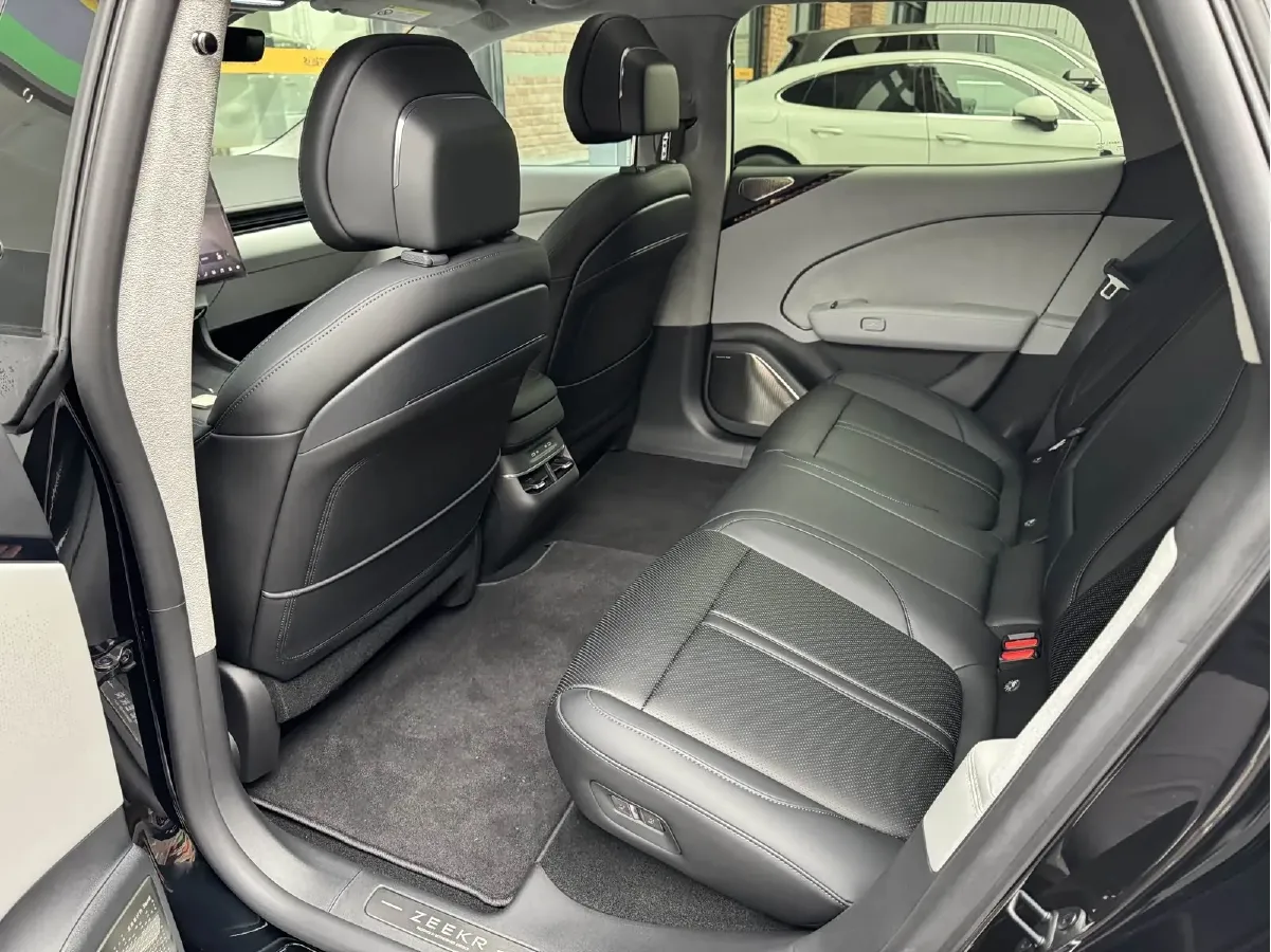 2024 Zeekr 007 BEV 75KWH,autocango,china used car exporter,china ev exporter,chinese used car exporter,chinese used ev exporter