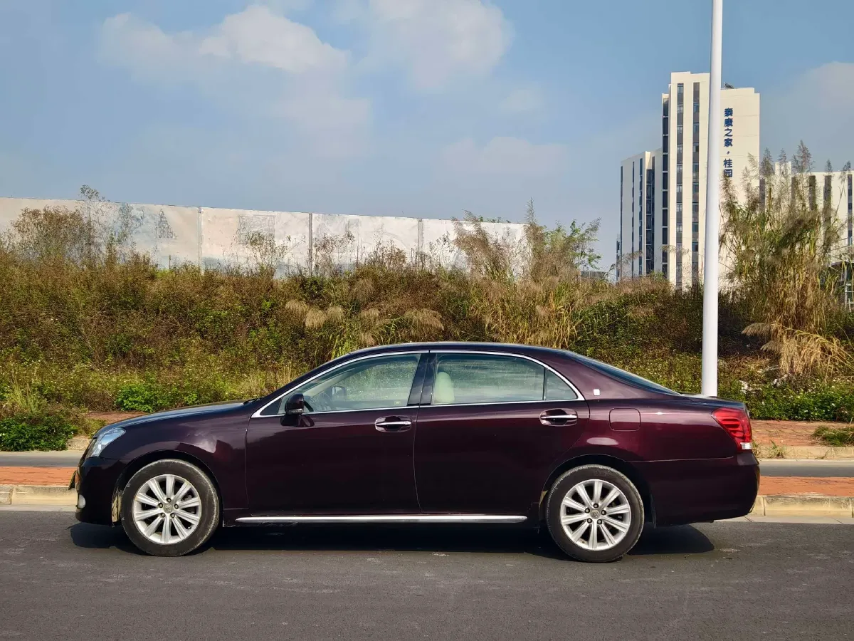 2010 Toyota Crown 2.5L 193HP V6 6AT,autocango,china used car exporter,china ev exporter,chinese used car exporter,chinese used ev exporter