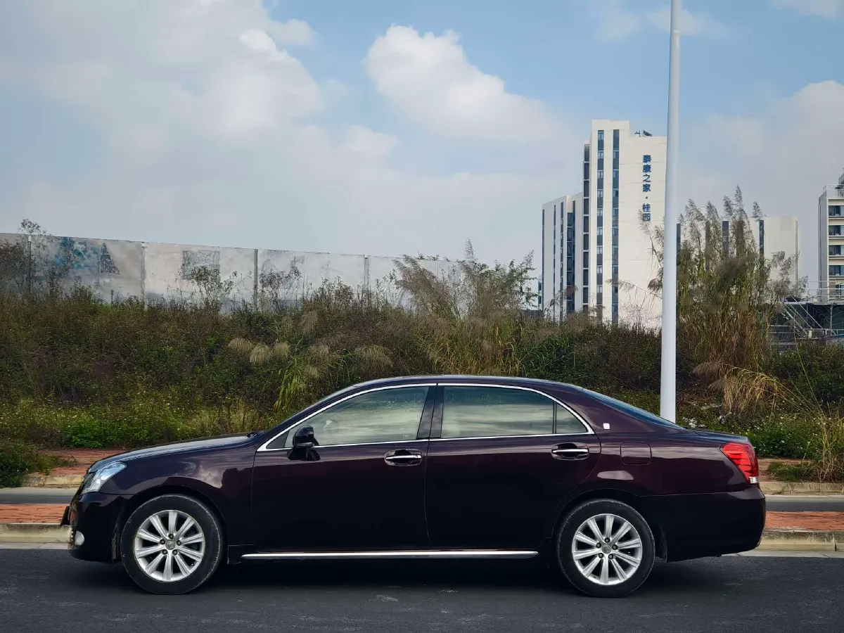 2010 Toyota Crown 2.5L 193HP V6 6AT,autocango,china used car exporter,china ev exporter,chinese used car exporter,chinese used ev exporter