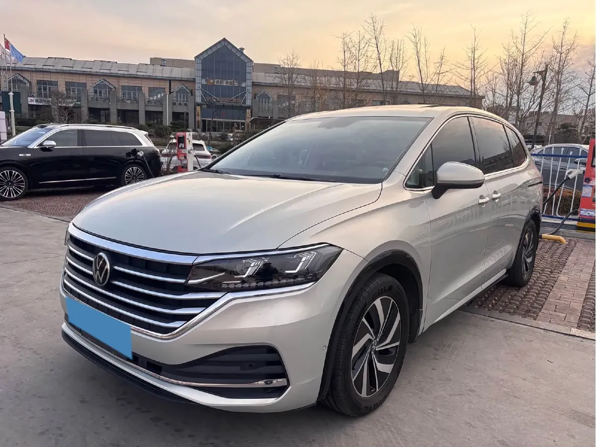 2020 Volkswagen Viloran 2.0T 186HP L4 7DCT,autocango,china used car exporter,china ev exporter,chinese used car exporter,chinese used ev exporter