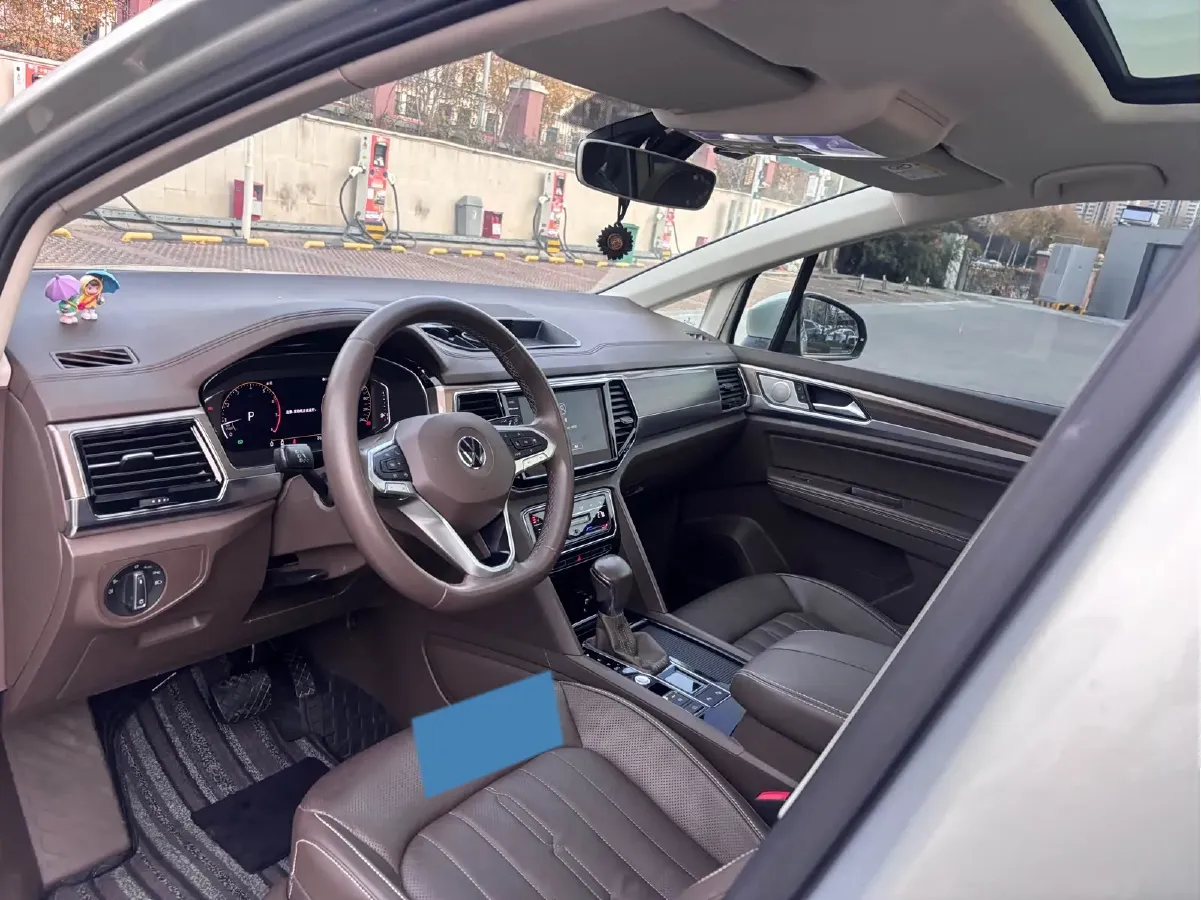 2020 Volkswagen Viloran 2.0T 186HP L4 7DCT,autocango,china used car exporter,china ev exporter,chinese used car exporter,chinese used ev exporter